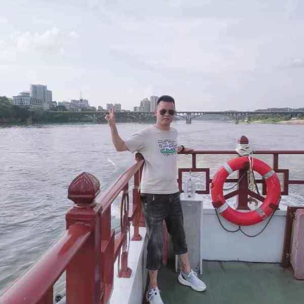 四川27岁单身帅哥真诚找对象-遂川征婚相亲网