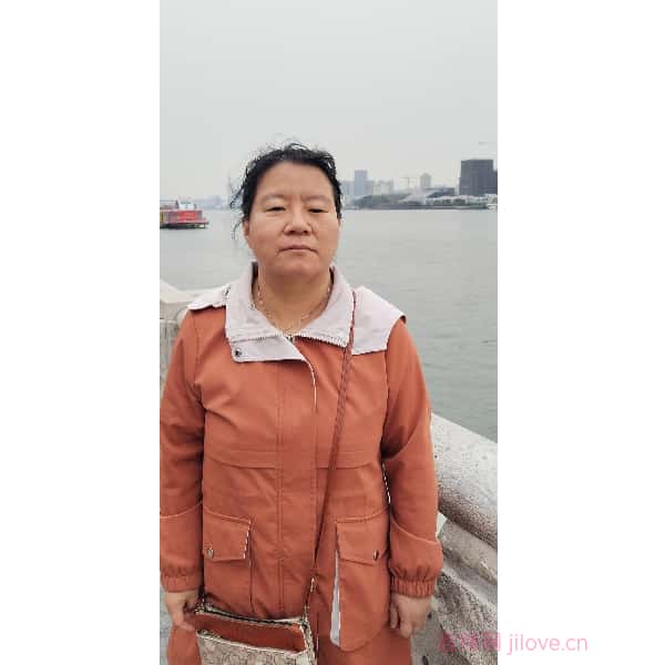 广东40岁单身美女真诚找对象-遂川征婚相亲网